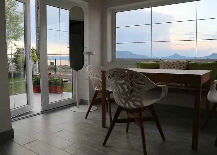 Exclusive Beachfront Villa